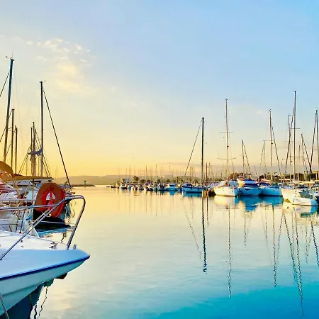 Bateau De Roland Saint-Laurent-du-Var
