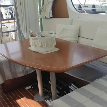 Bateau De Roland * 圣罗兰度瓦