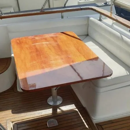 船屋 Bateau De Roland